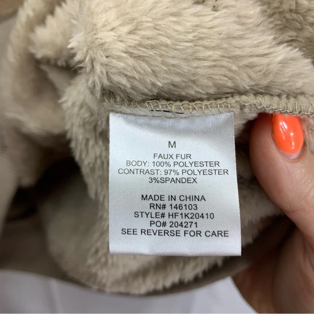 NWoT Hippie Rose Faux Fur Fuzzy Cowl Neck Pullover Tan Sweatshirt, size M - Picture 7 of 9
